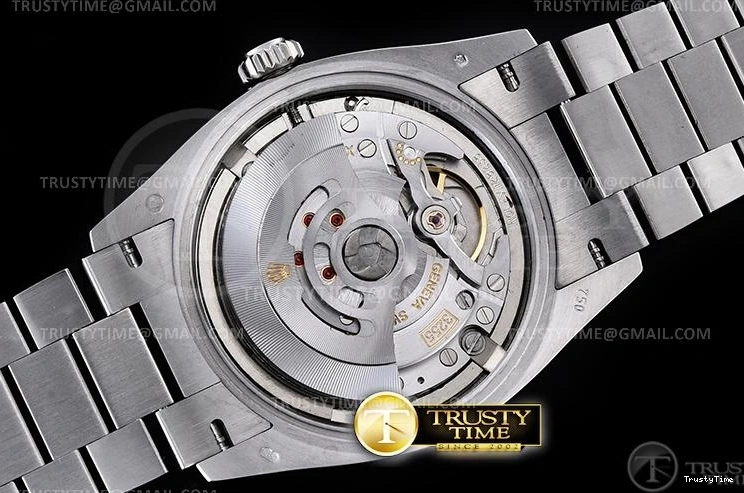 0124 ModernLook RDD0224B – DayDate 36mm 747